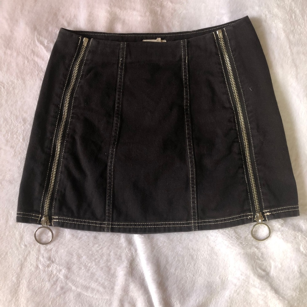 UO zipper O ring mini skirt